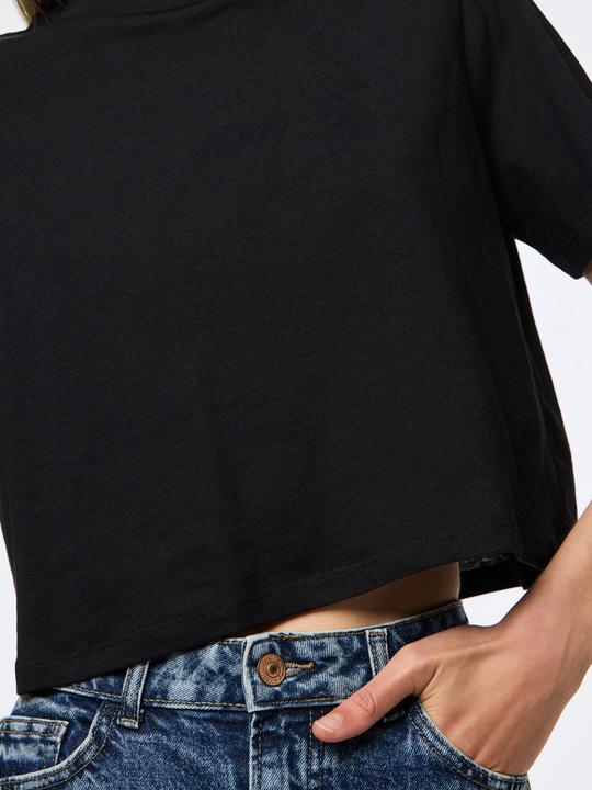 Image du produit Pieces Pcsara Ss Short Tee Noos (XS)