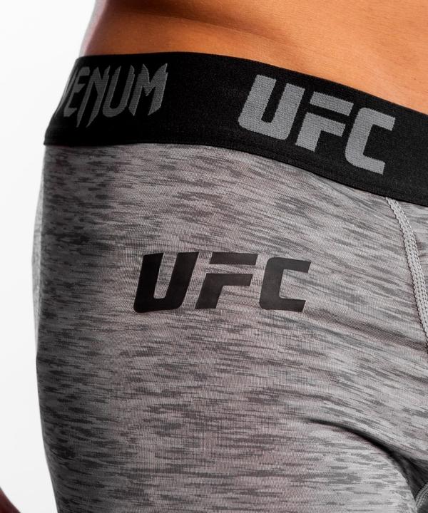 Produktbild Venum UFC Authentic Fight Week Herren-Unterwäsche (S)