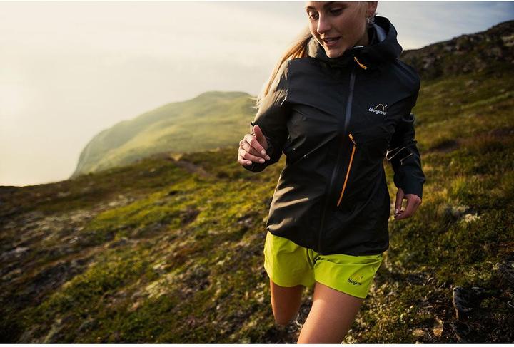 Actual product image Bergans Y LightLine Air 3L Shell Jacket (XS)