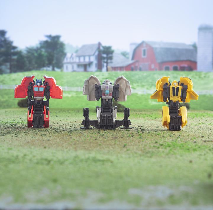 Actual product image Hasbro Transformers ES Tacticon ass.