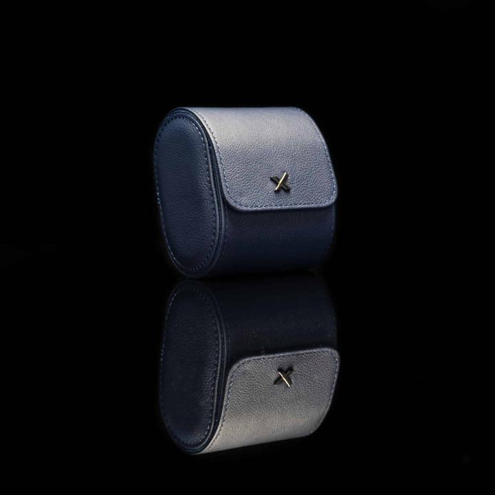 Actual product image Luxcessory Admiral watch roll with tracker for 1 watch