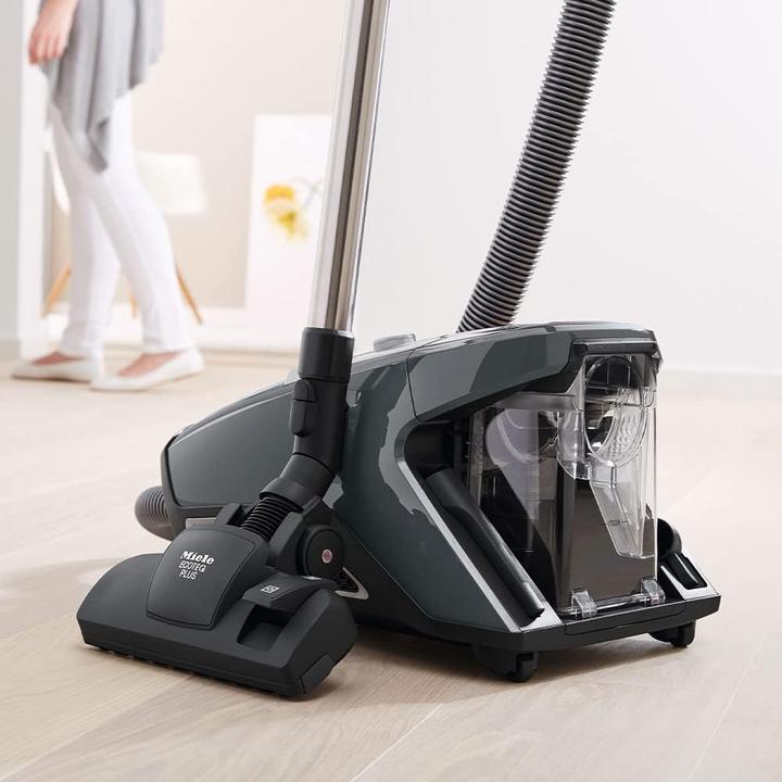 Actual product image Miele With EcoTeQ Plus floor nozzle + AirTeQ floor nozzle
