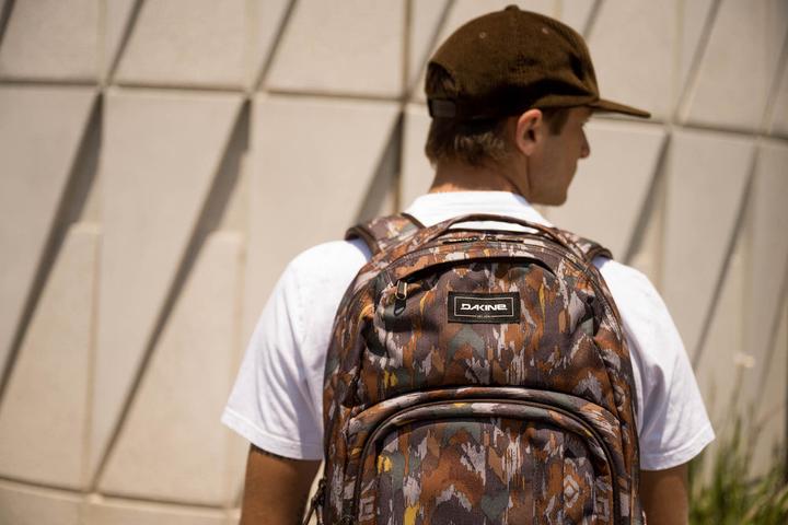 Actual product image Dakine Campus L 33 (33 l)
