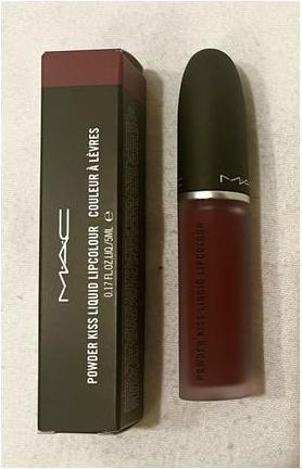 Produktbild MAC Cosmetics Powder Kiss Liquid Lipcolour (977 Fashion Emergency)