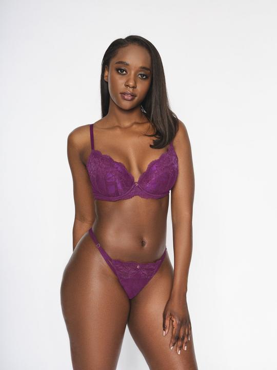 Image du produit Ann Summers Sexy Lace Plunge Bra - Bourgogne (Une unité par pack)