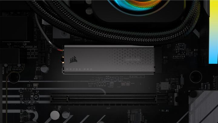 Produktbild Corsair MP700 PRO mit Kühlkörper (1000 GB, M.2 2280)