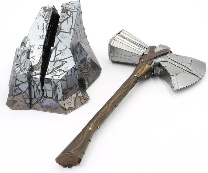 Produktbild Metal Earth Metall Erde Marvel Avengers Stormbreaker Metall Modell Bausatz