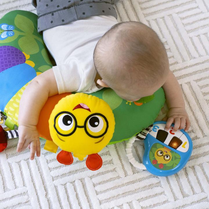 Image du produit Baby Einstein Oreiller d'activité Cal-a-Pillow™ Tummy Time