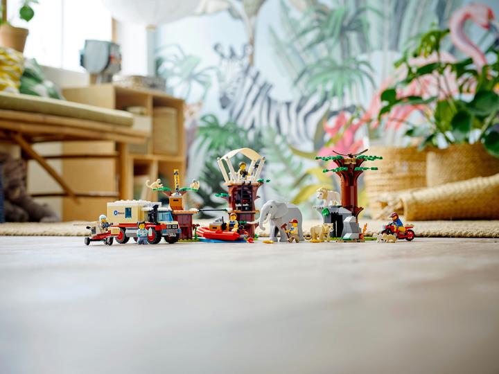 Immagine prodotto LEGO Campo di soccorso per animali (60307, LEGO City, Set LEGO rari)