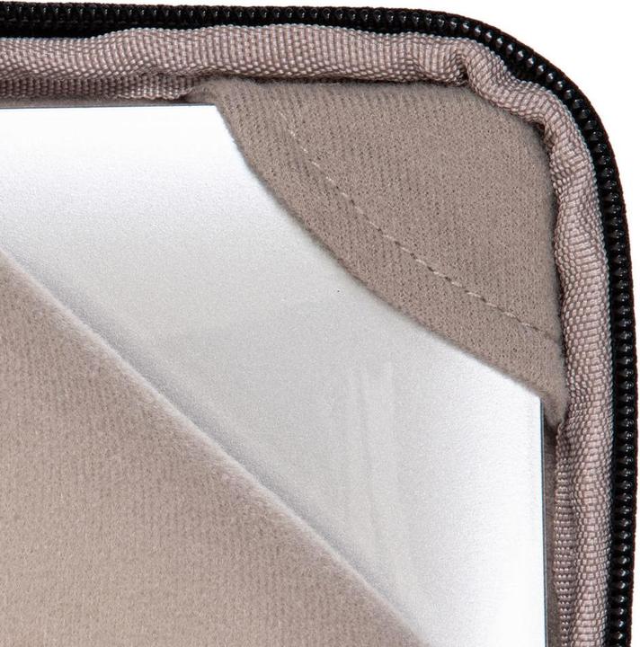 Actual product image Rivacase Laptop sleeve with handles (13.30", Universal)
