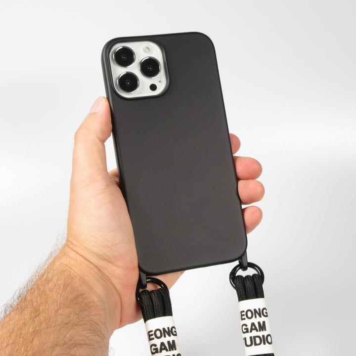 Image du produit PhoneLook Coque Silicone souple fashion Jeong Gam Studio Laugh Often avec cordon (Apple iPhone 13 Pro)