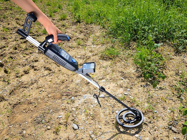 Produktbild AGT Digital Metalldetektor mit Metall- & Tiefenerkennung