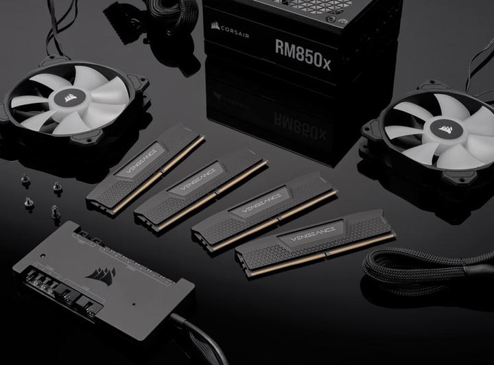 Immagine prodotto Corsair Vendetta (2 x 16GB, 5600 MHz, RAM DDR5, DIMM)
