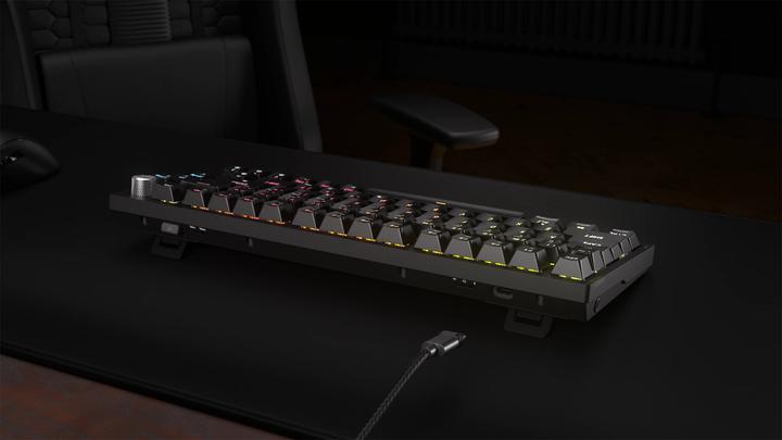 Actual product image Corsair K65 Plus (DE, Wireless, Cable)