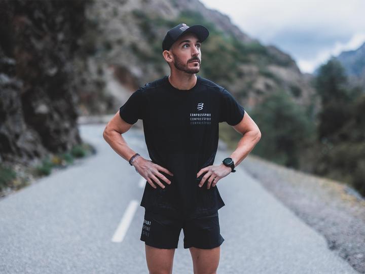 Actual product image Compressport Performance SS Tshirt M - Black Edition 2023 (M)