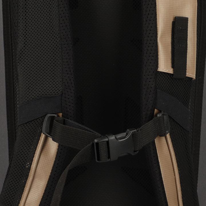 Actual product image Dakine Cyclone DLX Dry 36L - Urbane Rucksäck (36 l)
