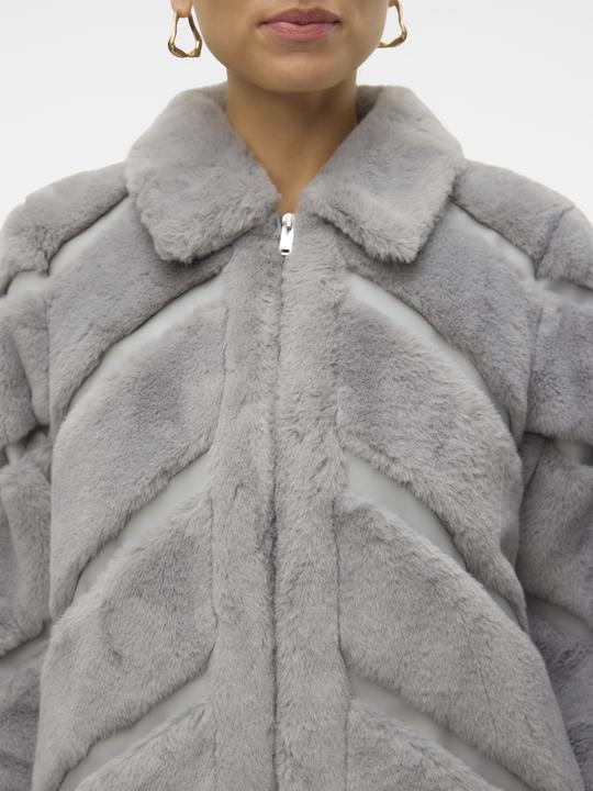 Produktbild Vero Moda VMSONJALUIS Jacke Kunstpelzjacke (S)