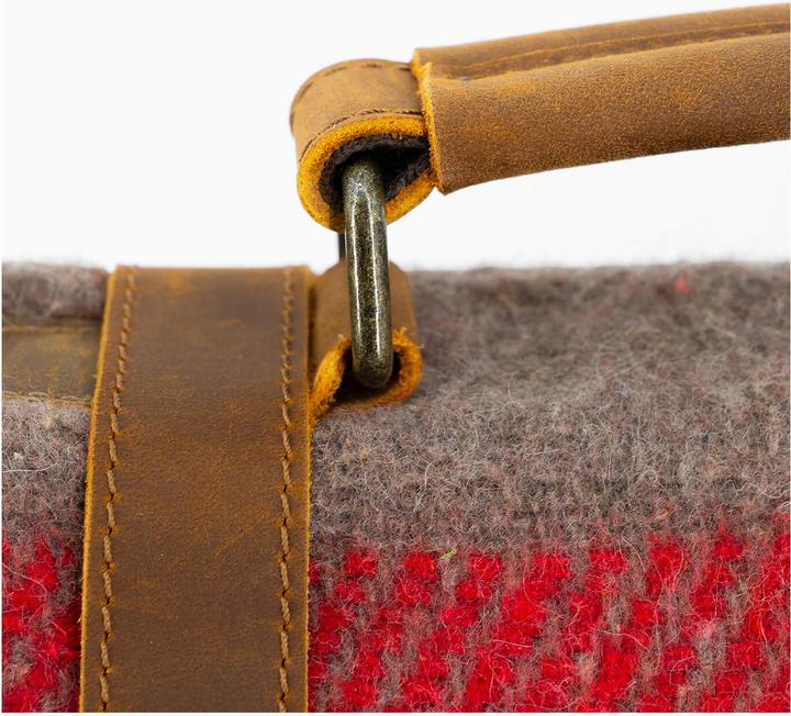 Actual product image Army Shop Briefcase Swiss woollen blanket