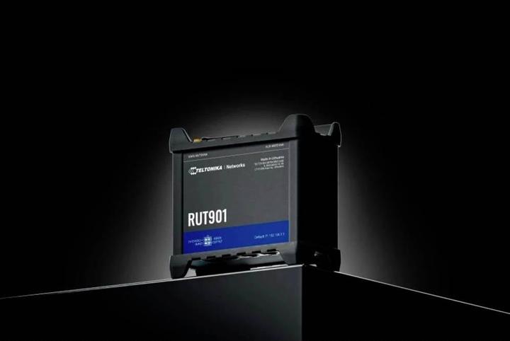 Actual product image Teltonika RUT901 (EU) INDUSTRIAL