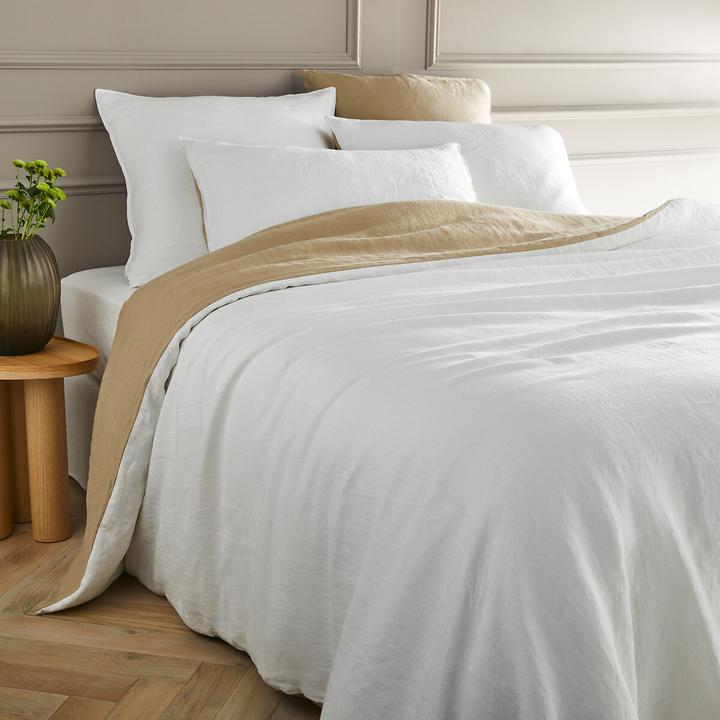 Blanc crème, Chameau