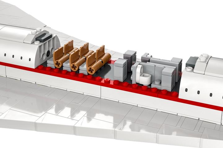Actual product image LEGO Concorde (10318, LEGO Icons, LEGO Rare Sets)