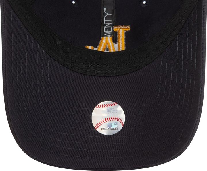 Actual product image New Era 9Forty Strapback Cap - Los Angeles Dodgers Navy