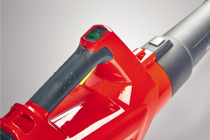 Actual product image Wolf-Garten LYCOS 40/740 B Kit (Rechargeable battery operated, Leaf vacuums)