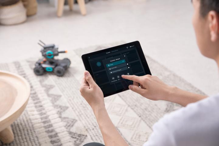 Actual product image DJI RoboMaster S1