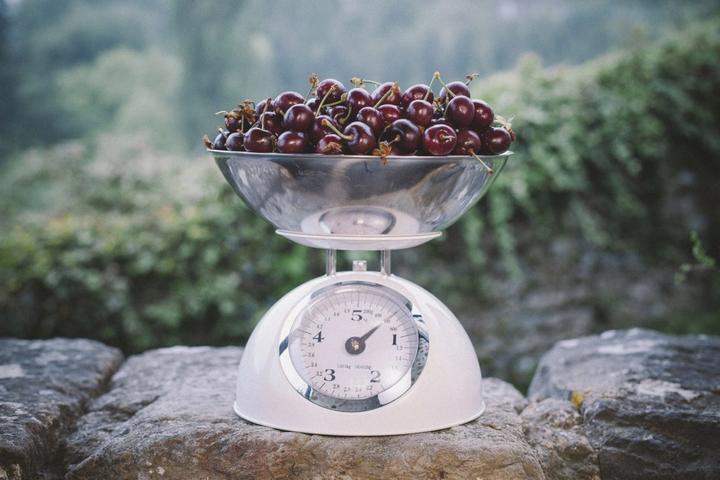 Produktbild Lacor Küchenwaage Retro weiss bis 5kg 20g Teilung D24cm