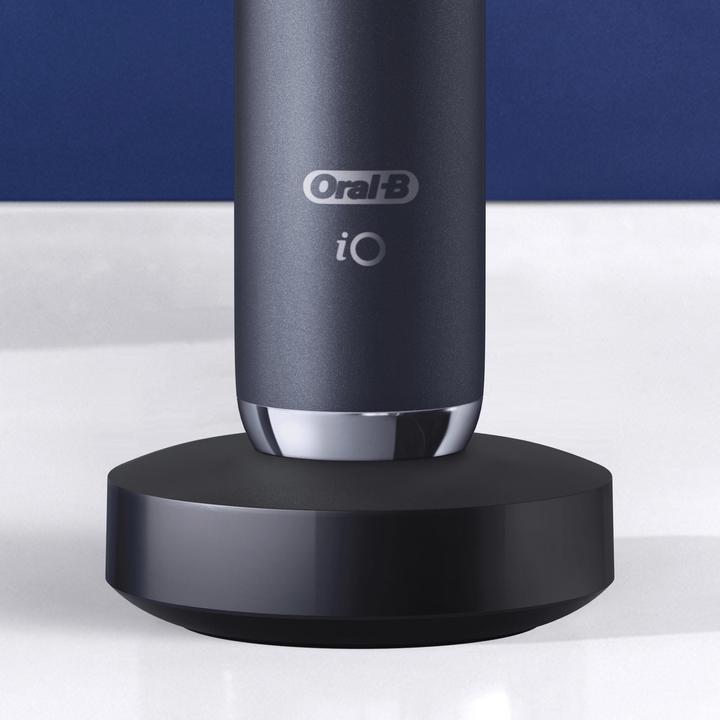 Actual product image Oral-B iO Series 9n (Oscillating toothbrush)