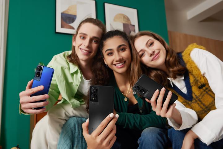 Immagine prodotto TCL 50 5G (128 GB, Grigio siderale, 6.60", SIM + eSIM, 50 Mpx, 5G)