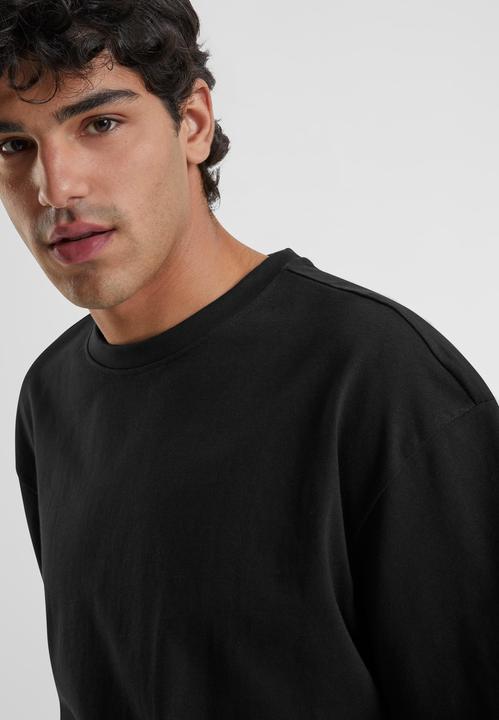Actual product image Urban Classics tee (S)