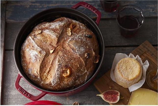 Actual product image Staub Cocotte (24 cm, Casserole + Stewpot, Cast iron)