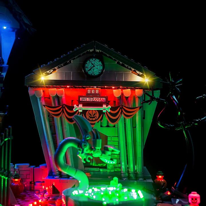Produktbild BrickBling LED Licht Set für LEGO Tim Burtons Disney Film Nightmare Before Christmas (21351) inkl. Fernbedienun