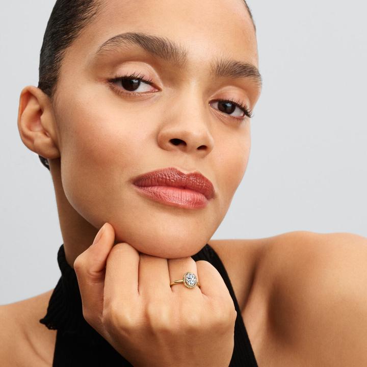 Produktbild Pandora Ovaler Funkelnder Strahlenkranz Ring (50)