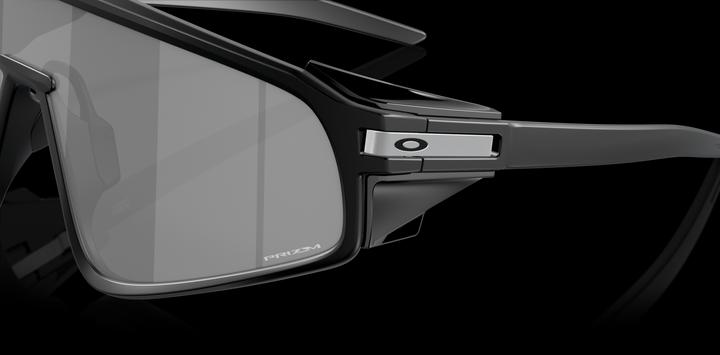 Actual product image Oakley Latch Panel