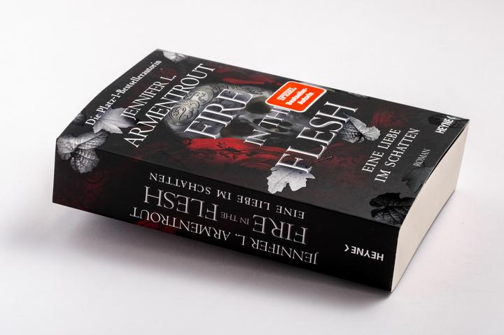 Produktbild Fire in the Flesh – Eine Liebe im Schatten (Deutsch, Jennifer L. Armentrout, Sonja Rebernik-Heidegger, 2024)