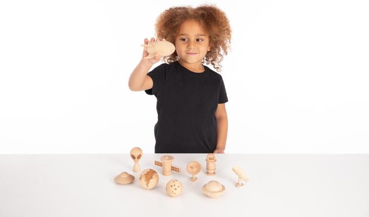 Produktbild TickiT Set mit 10 Weltraum Figuren und Objekten aus Holz