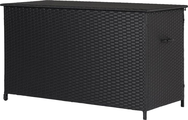 LIFE Outdoor Living Schou