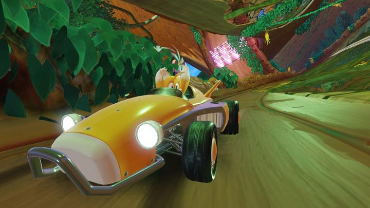 Actual product image Sega Team Sonic Racing (PS4, FR)