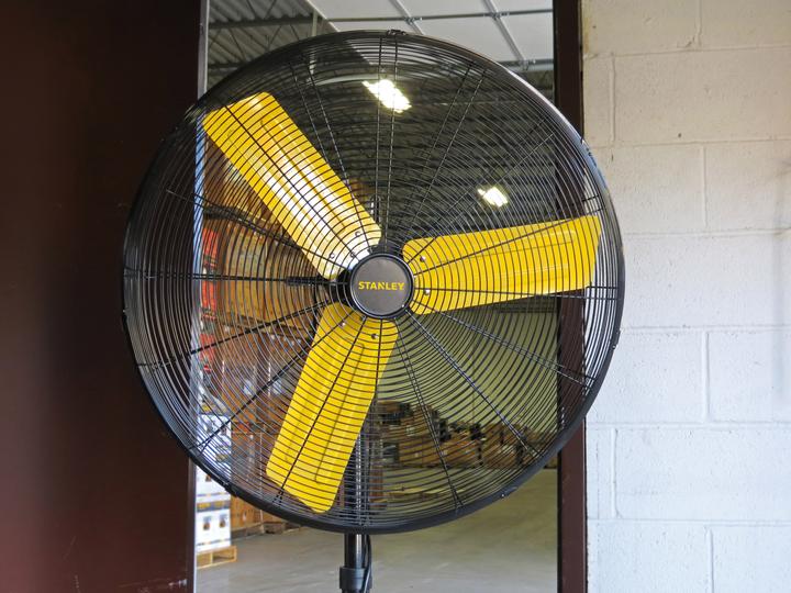 Produktbild Stanley Standventilator (82 dB)