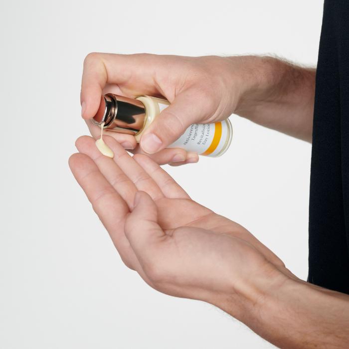 Actual product image Dr. Hauschka Activating day fluid (50 ml, Day cream)