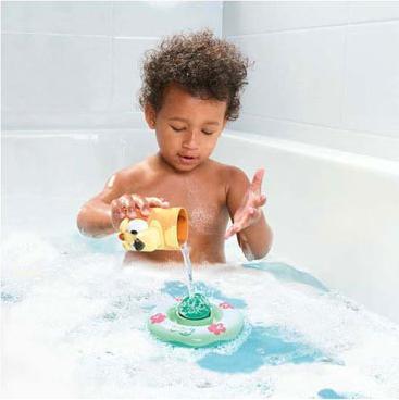 Actual product image Tomy Bluey Splashing And Swimming In The Bathtub Bingo