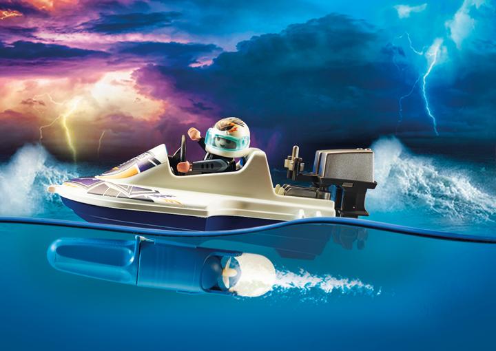 Actual product image Playmobil Distress at sea: firefighting operation with rescue cruiser (70140, Playmobil City Life)