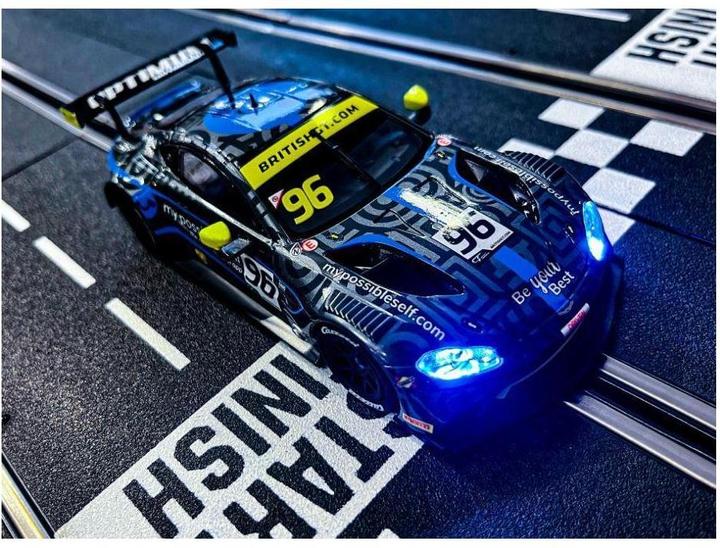 Produktbild Carrera Aston Martin Vantage GT3