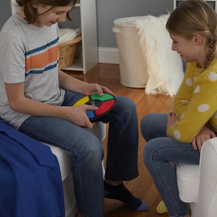 Image du produit Hasbro Gaming Jeu de famille Simon (Anglais)
