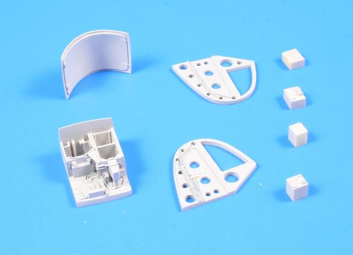 Produktbild CMK UH-1D Nose Luggage Compartment (DRA) USA