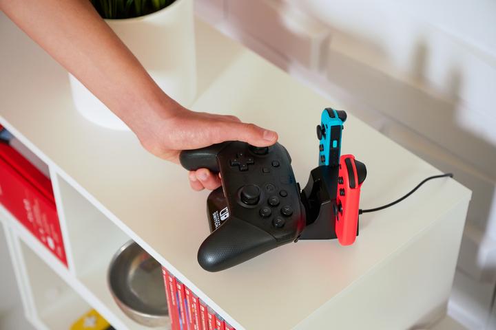 Produktbild PowerA Controller-Ladestation von für Nintendo Switch (Switch, Switch OLED)