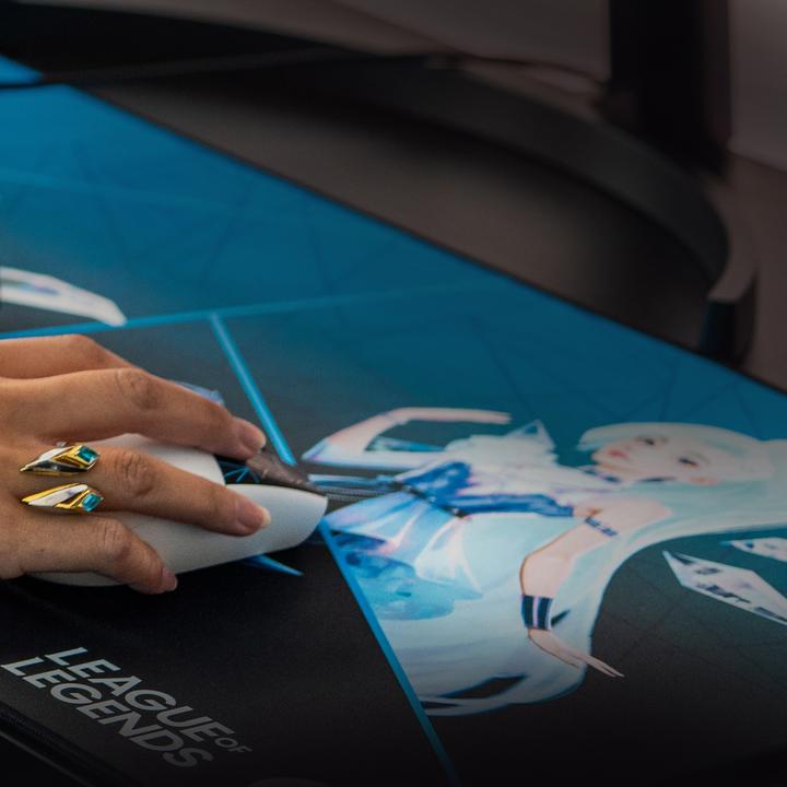 Produktbild Logitech G G840 League of Legends (XL)