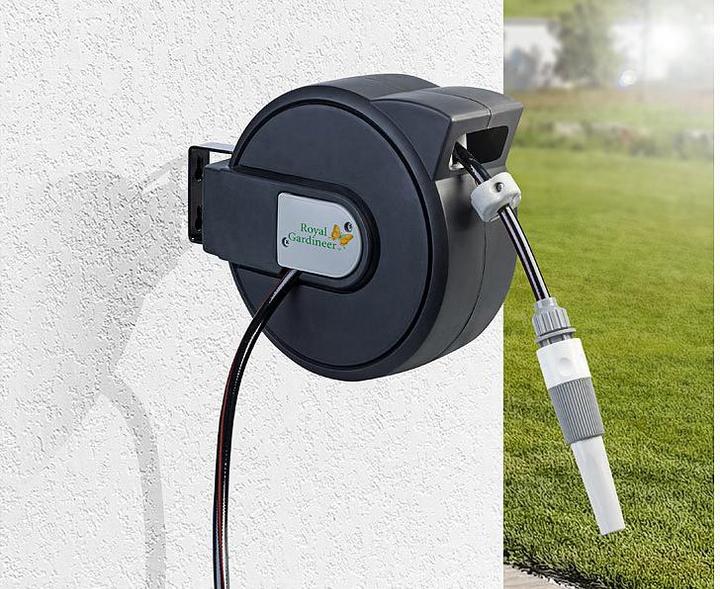 Produktbild Royal Gardineer Gartenschlauch mit Wand-Box (9 m, 8 mm)
